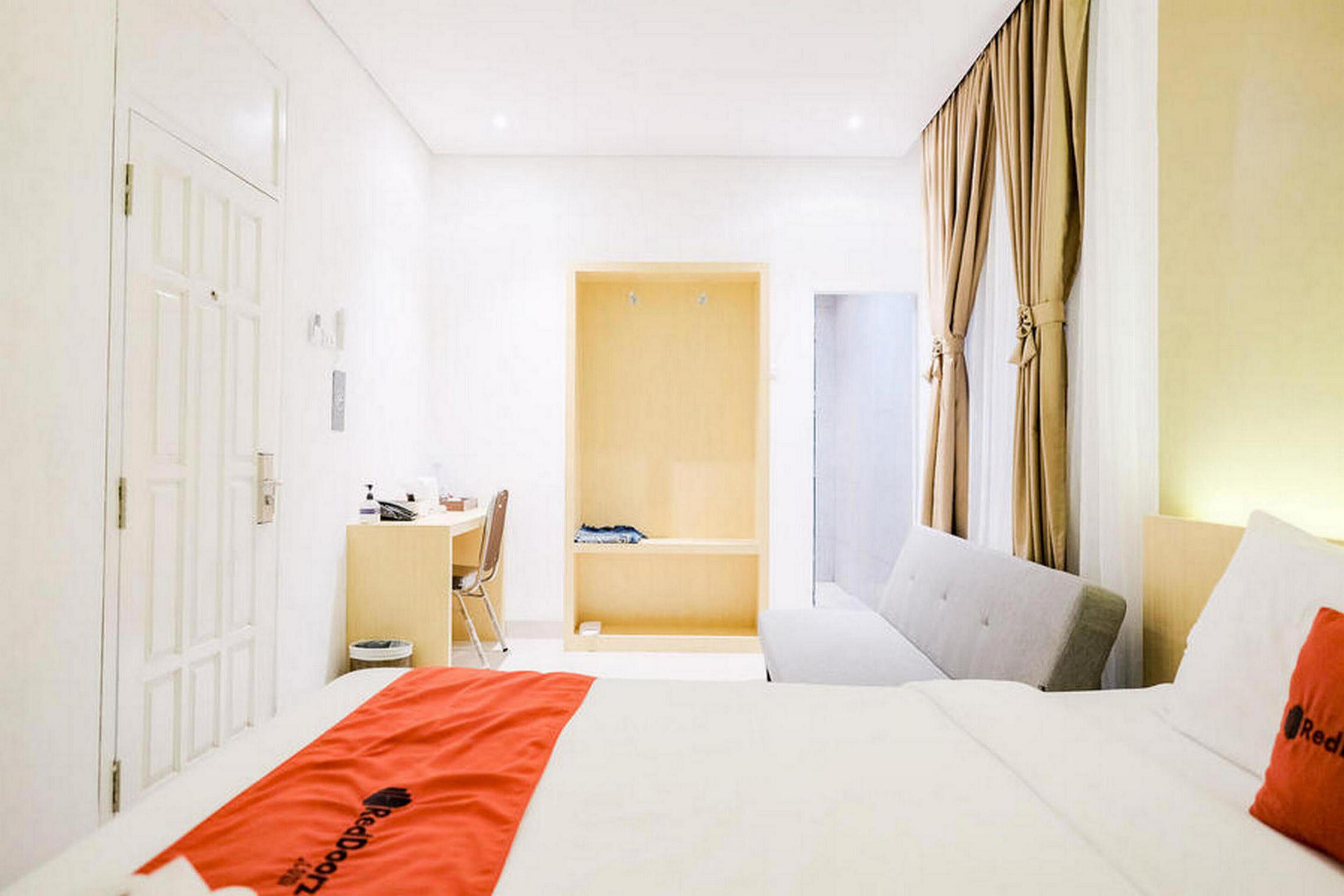 Mozy's Guesthouse by RedDoorz