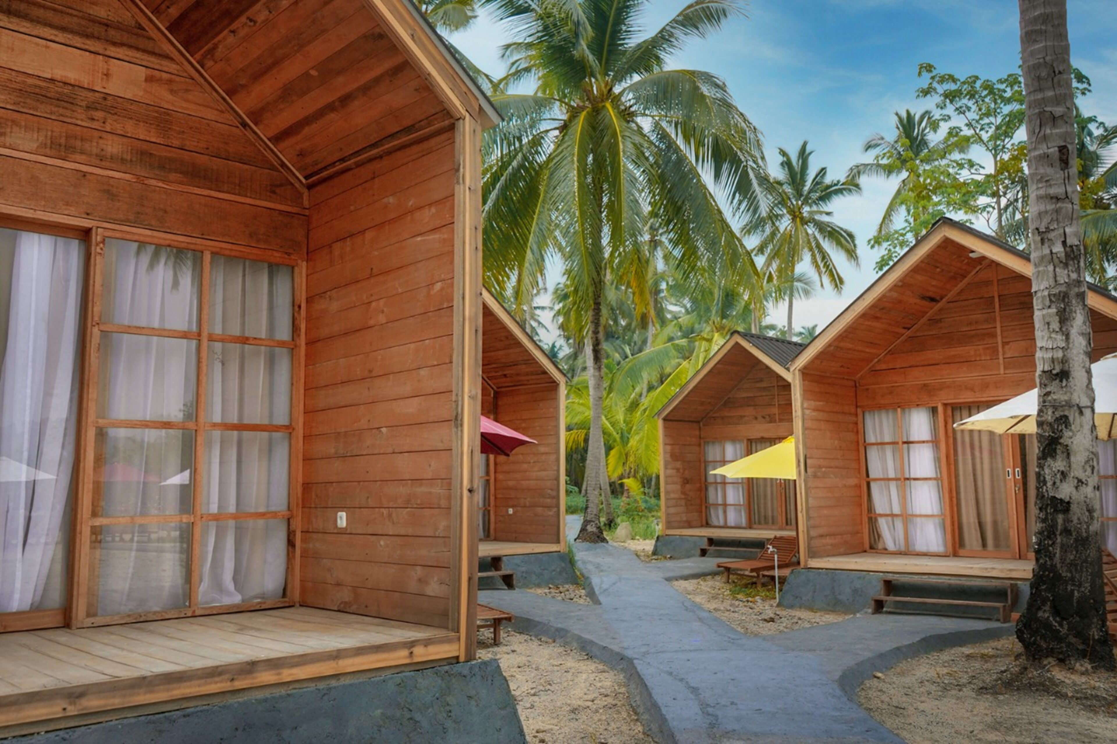 Pulau Mahitam Resort & Cottage By Hotelku