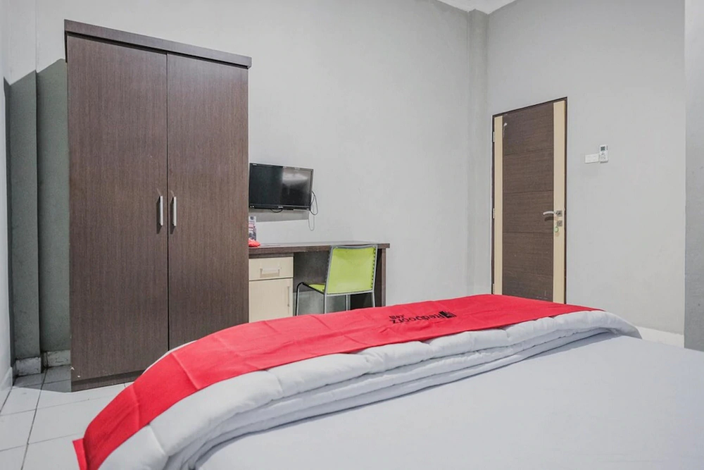 RedDoorz @ Jalan Hayam Wuruk Lampung