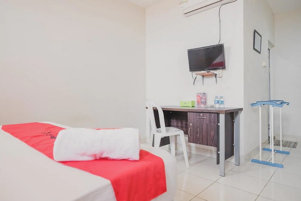 RedDoorz @ Jalan Hayam Wuruk Lampung