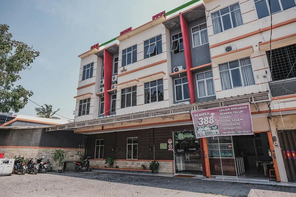 RedDoorz @ Jalan Hayam Wuruk Lampung
