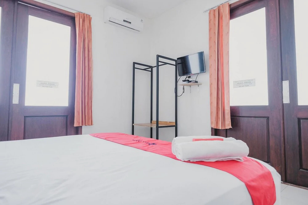 RedDoorz @ Jalan Hayam Wuruk Lampung