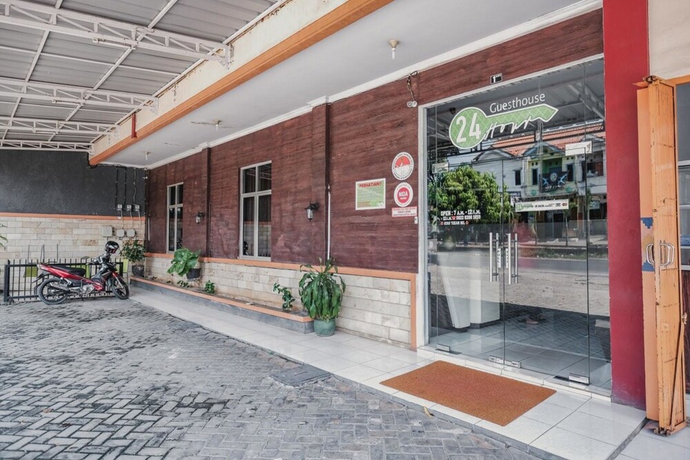 RedDoorz @ Jalan Hayam Wuruk Lampung