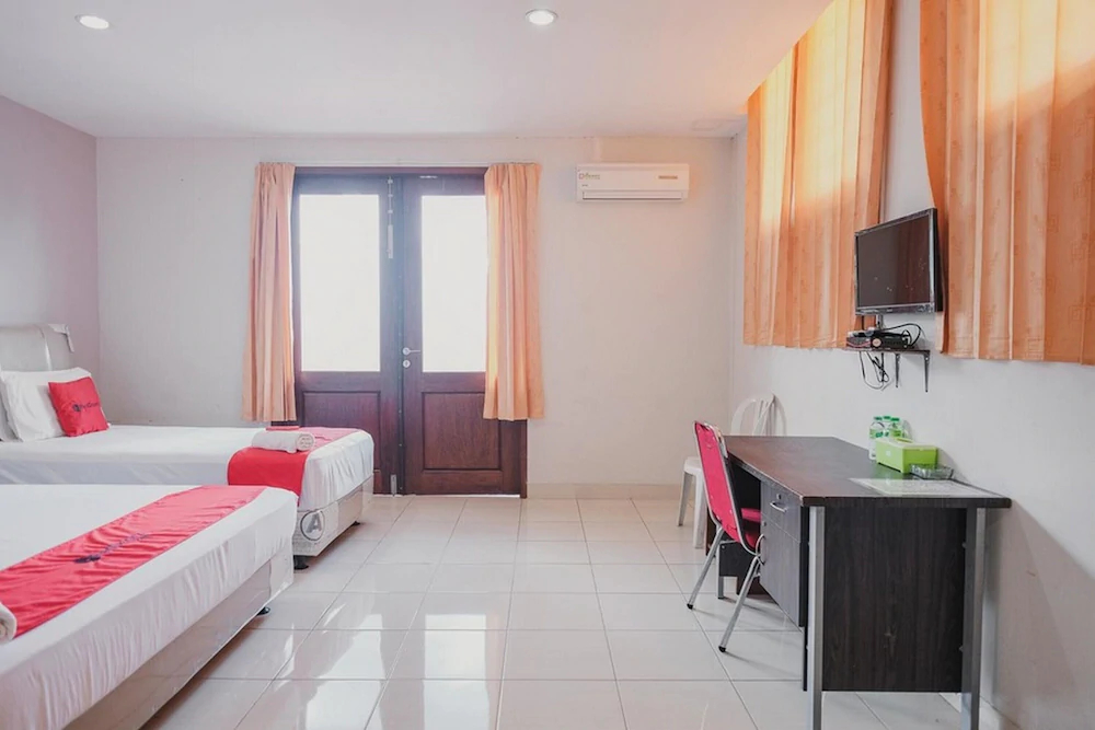 RedDoorz @ Jalan Hayam Wuruk Lampung
