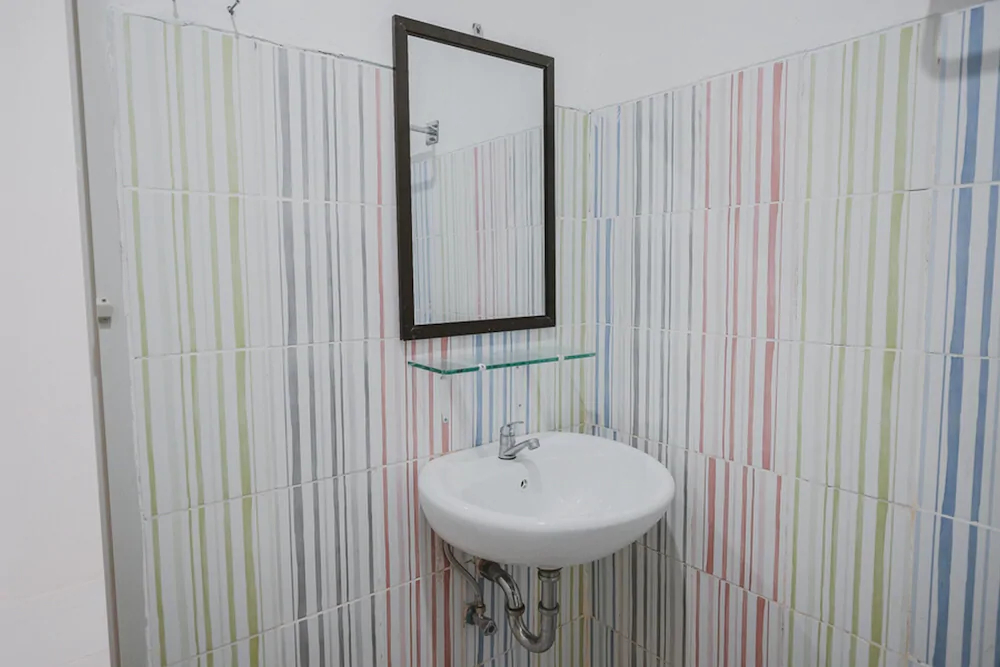 RedDoorz Near Gatot Subroto Lampung 2