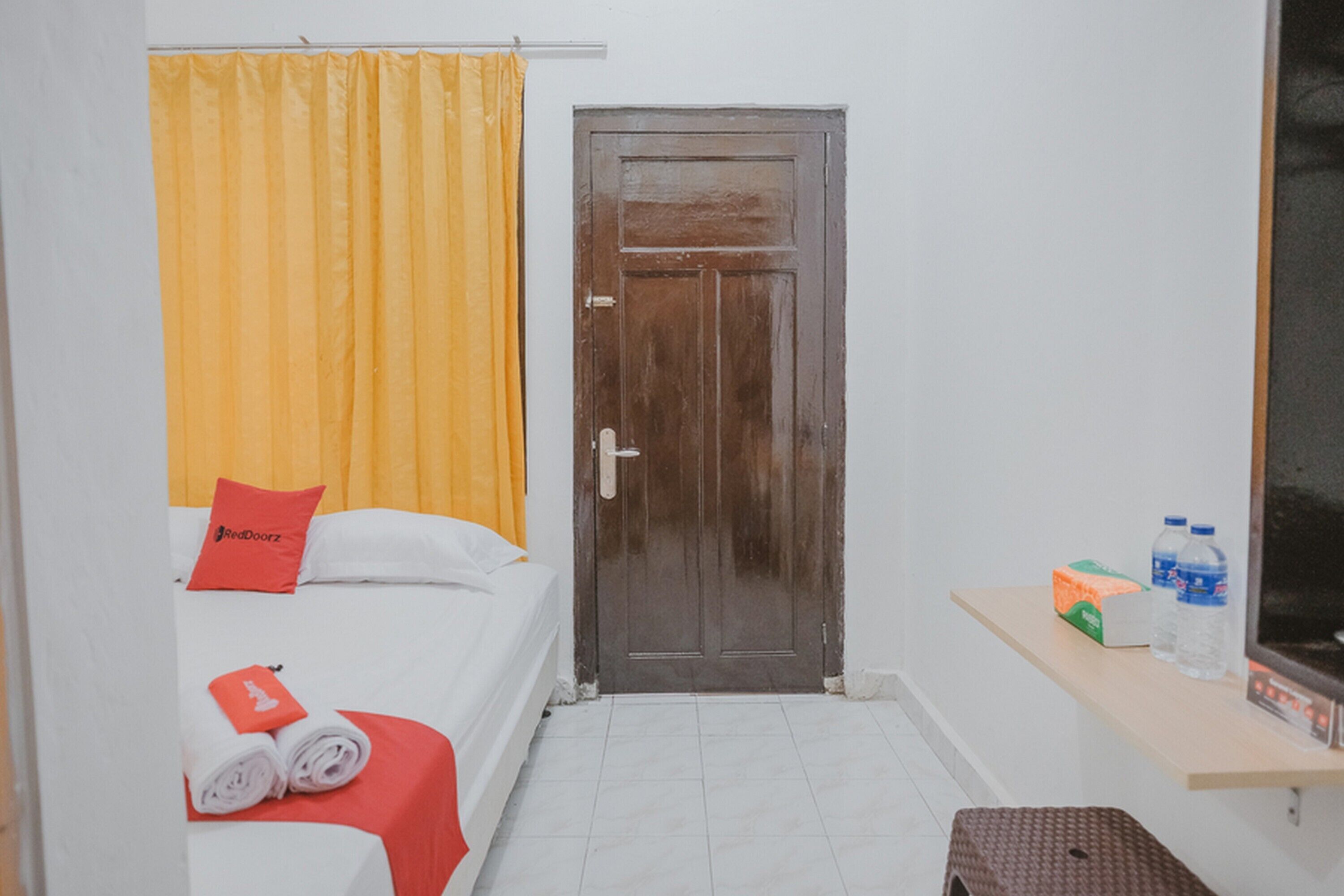 Reddoorz Syariah Near Mall Boemi Kedaton Lampung