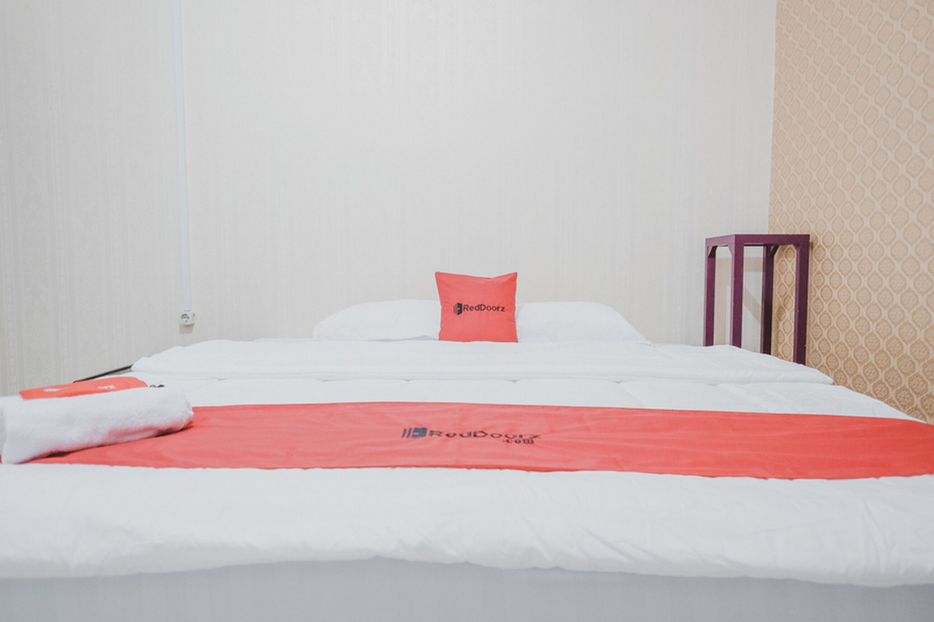 Reddoorz Syariah Near Mall Boemi Kedaton Lampung