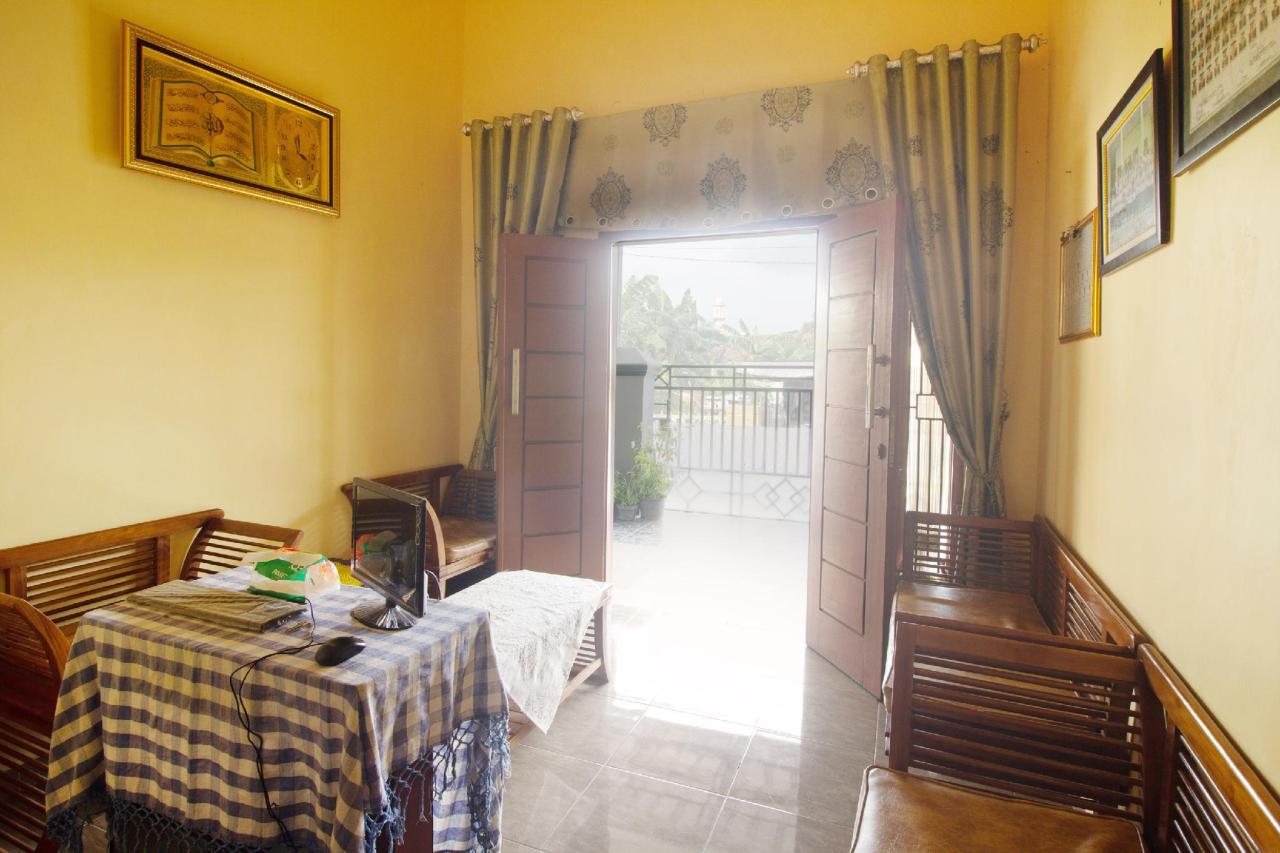 SPOT ON 3005 Kost Rumaisha Syariah