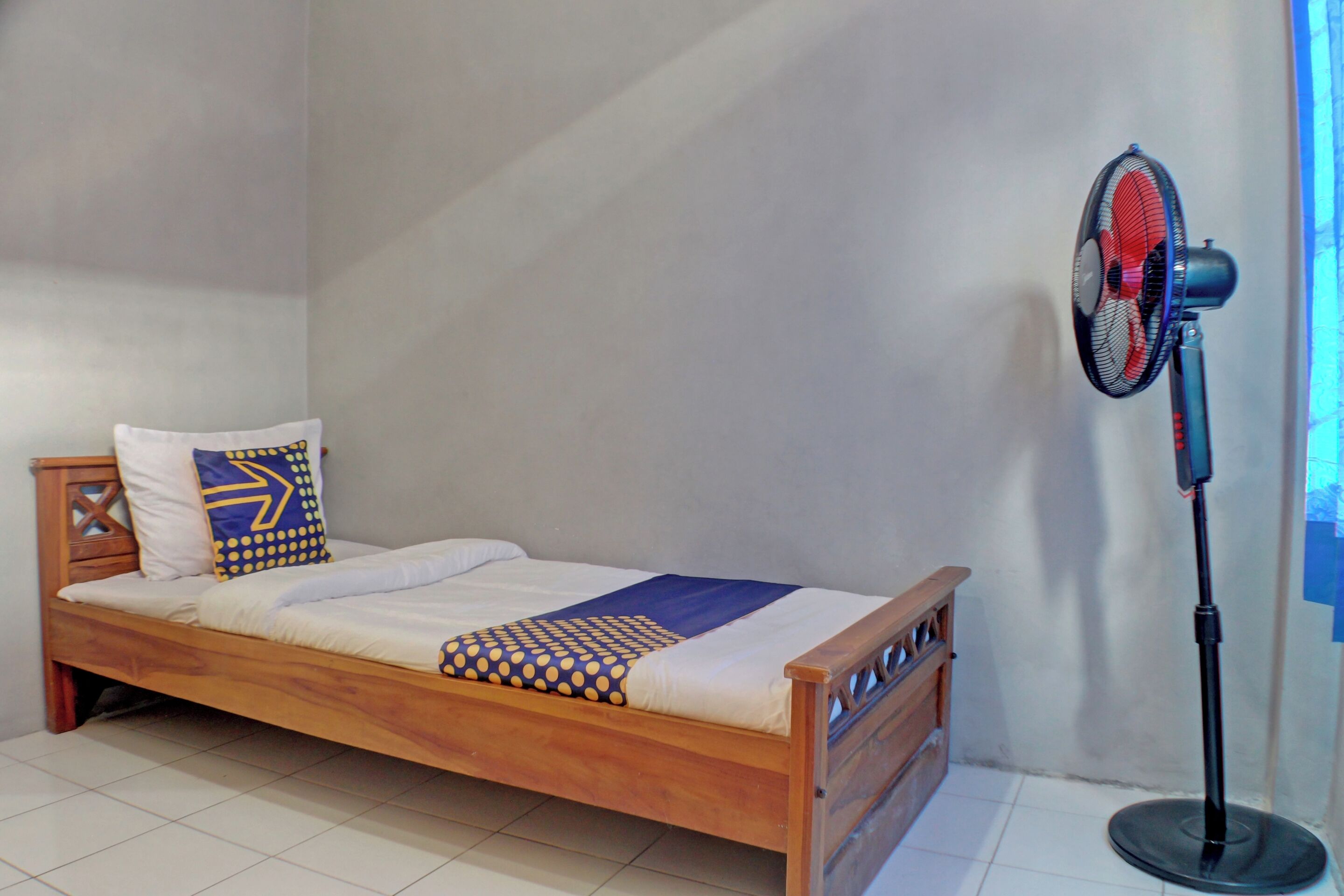 Spot On 92834 Wisma Dira Tiara Syariah