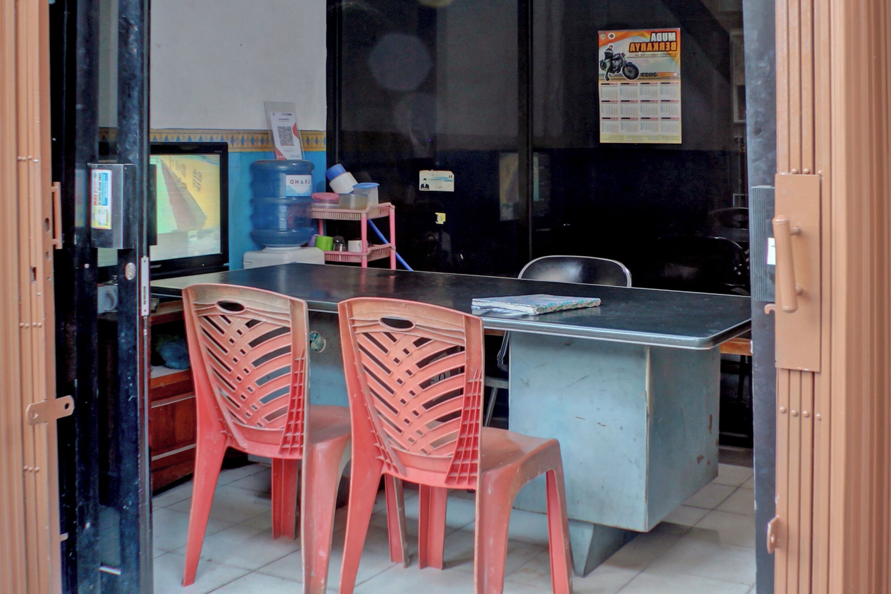 Spot On 92834 Wisma Dira Tiara Syariah