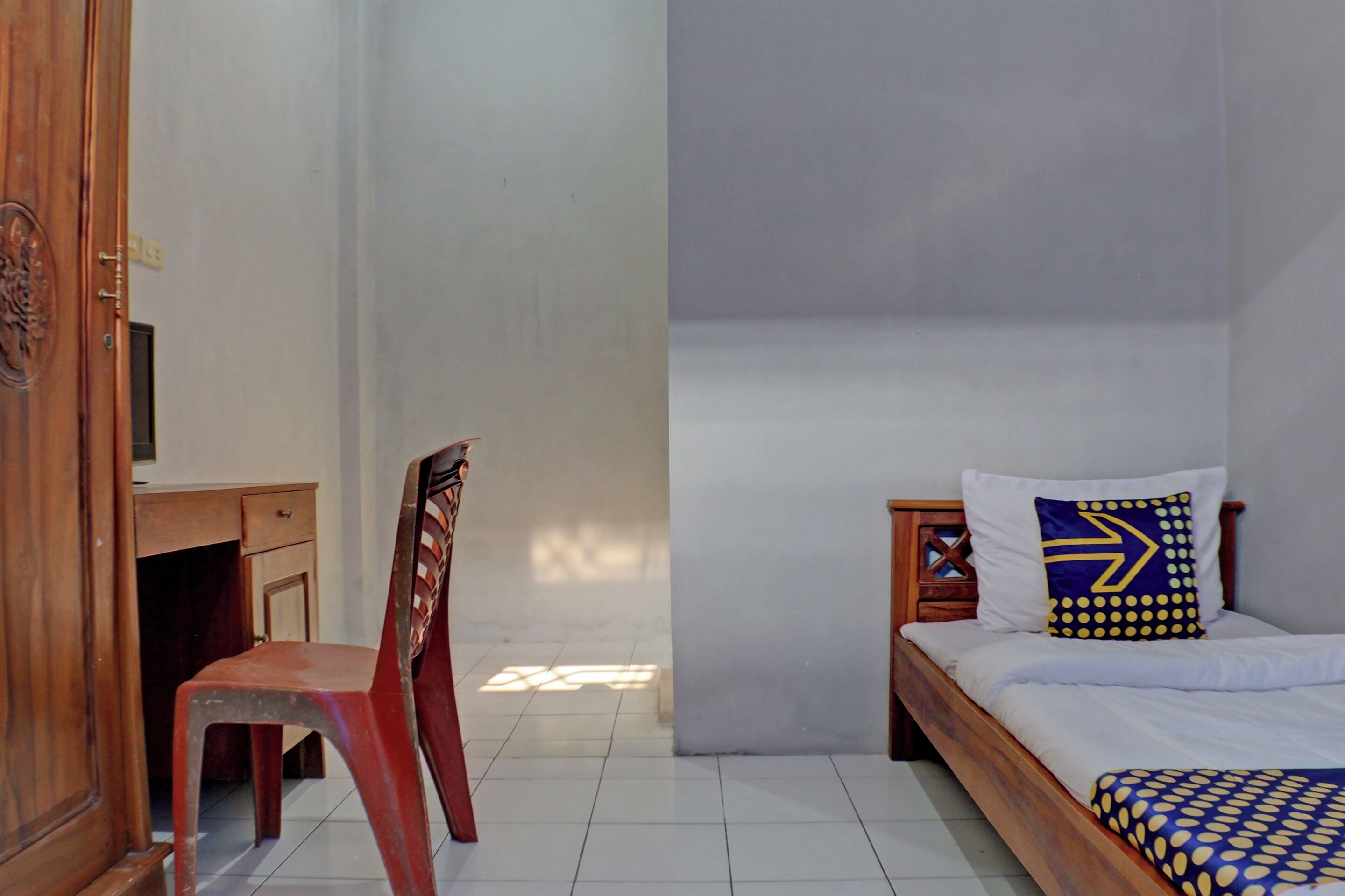 Spot On 92834 Wisma Dira Tiara Syariah