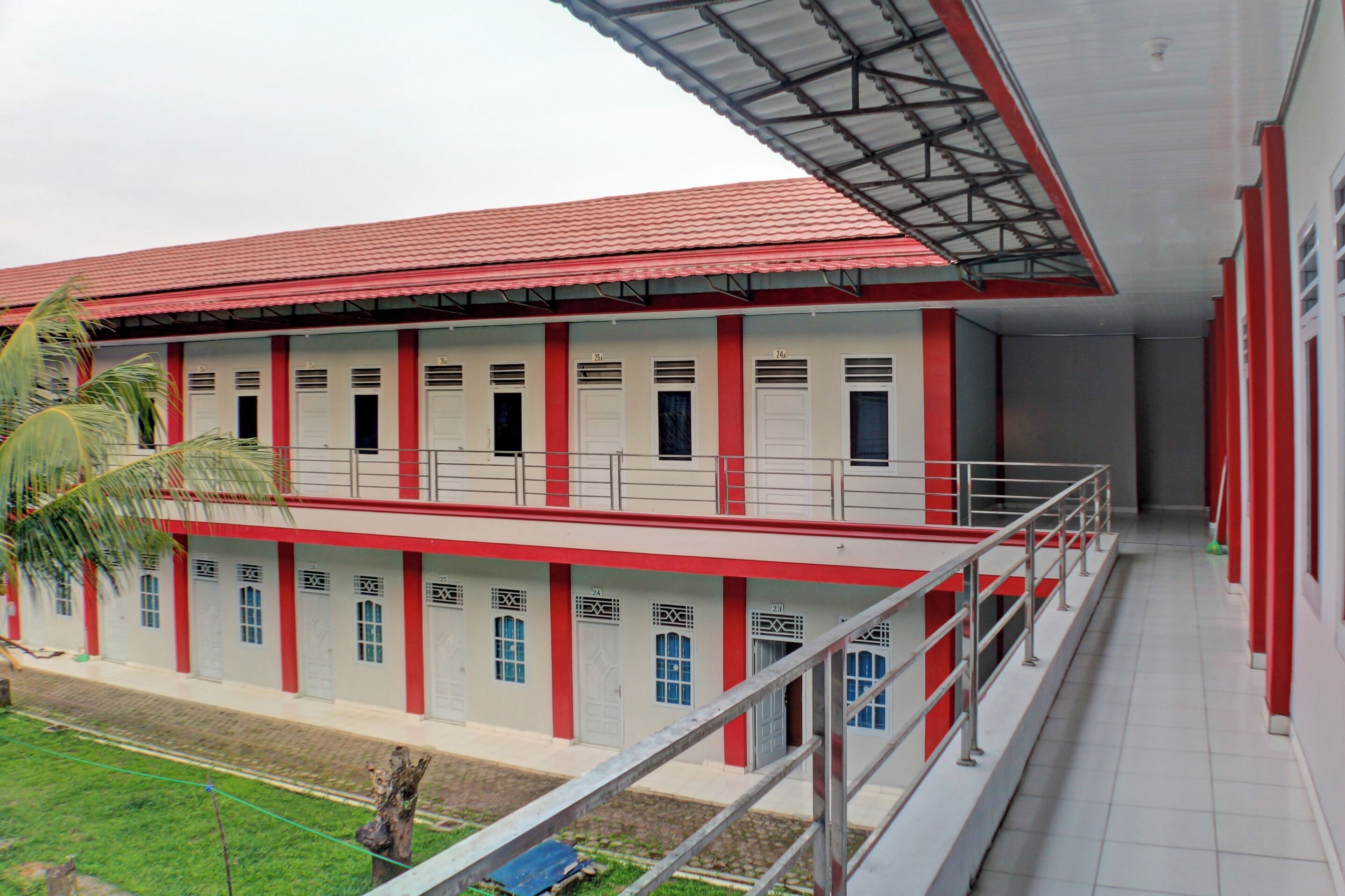 Spot On 92834 Wisma Dira Tiara Syariah