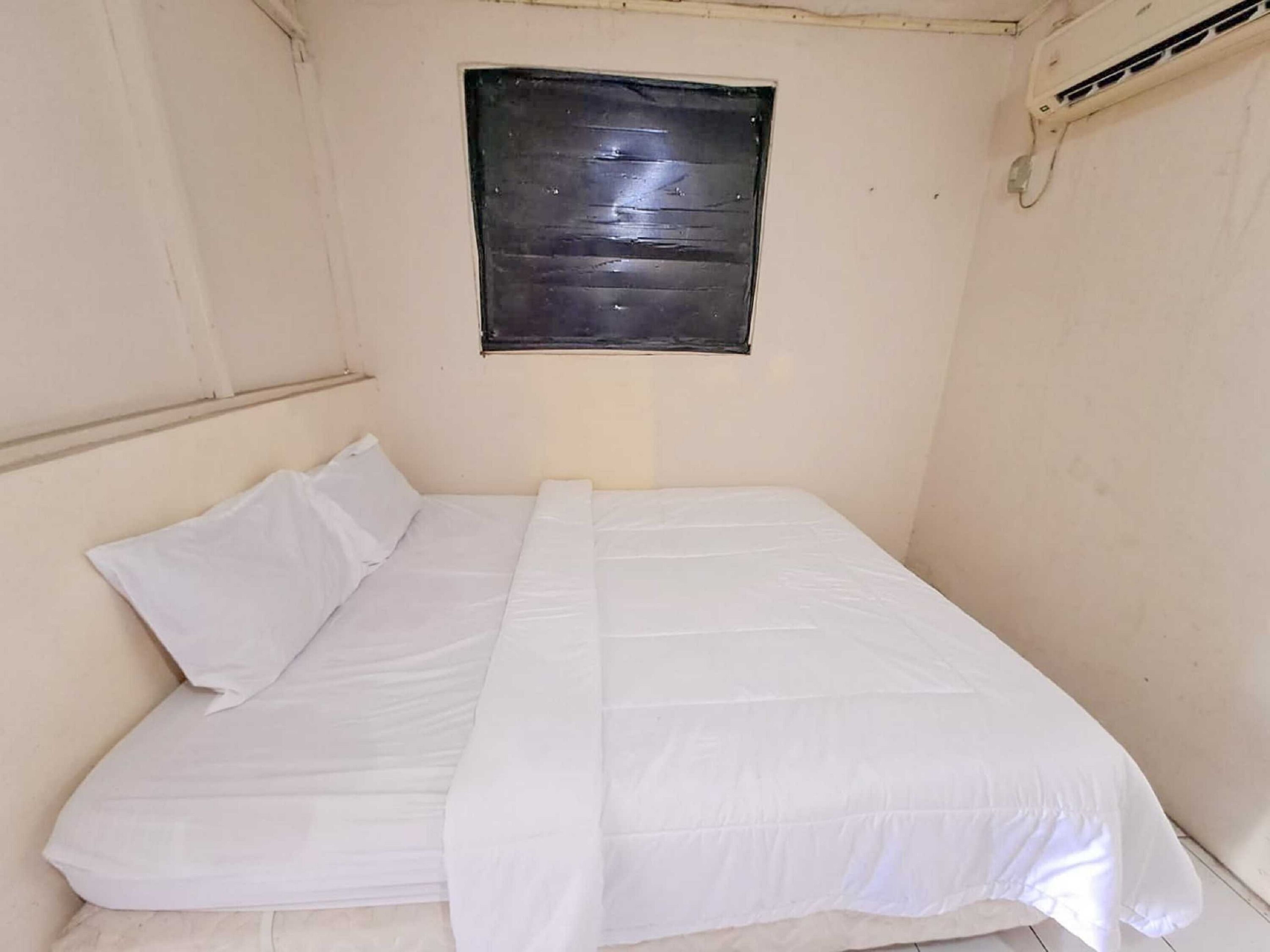 Spot On 93840 Guest House Amanda Syariah
