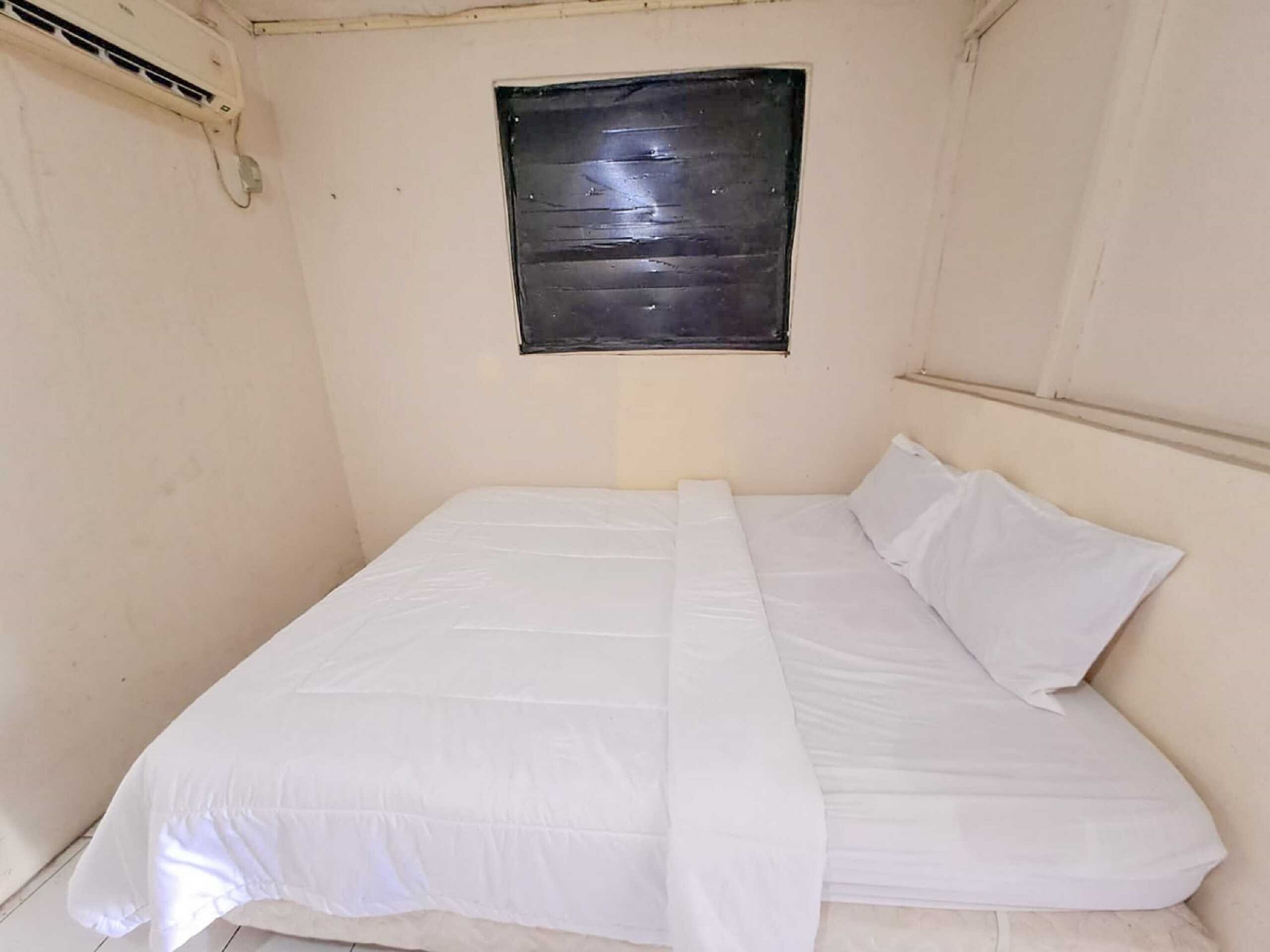 Spot On 93840 Guest House Amanda Syariah