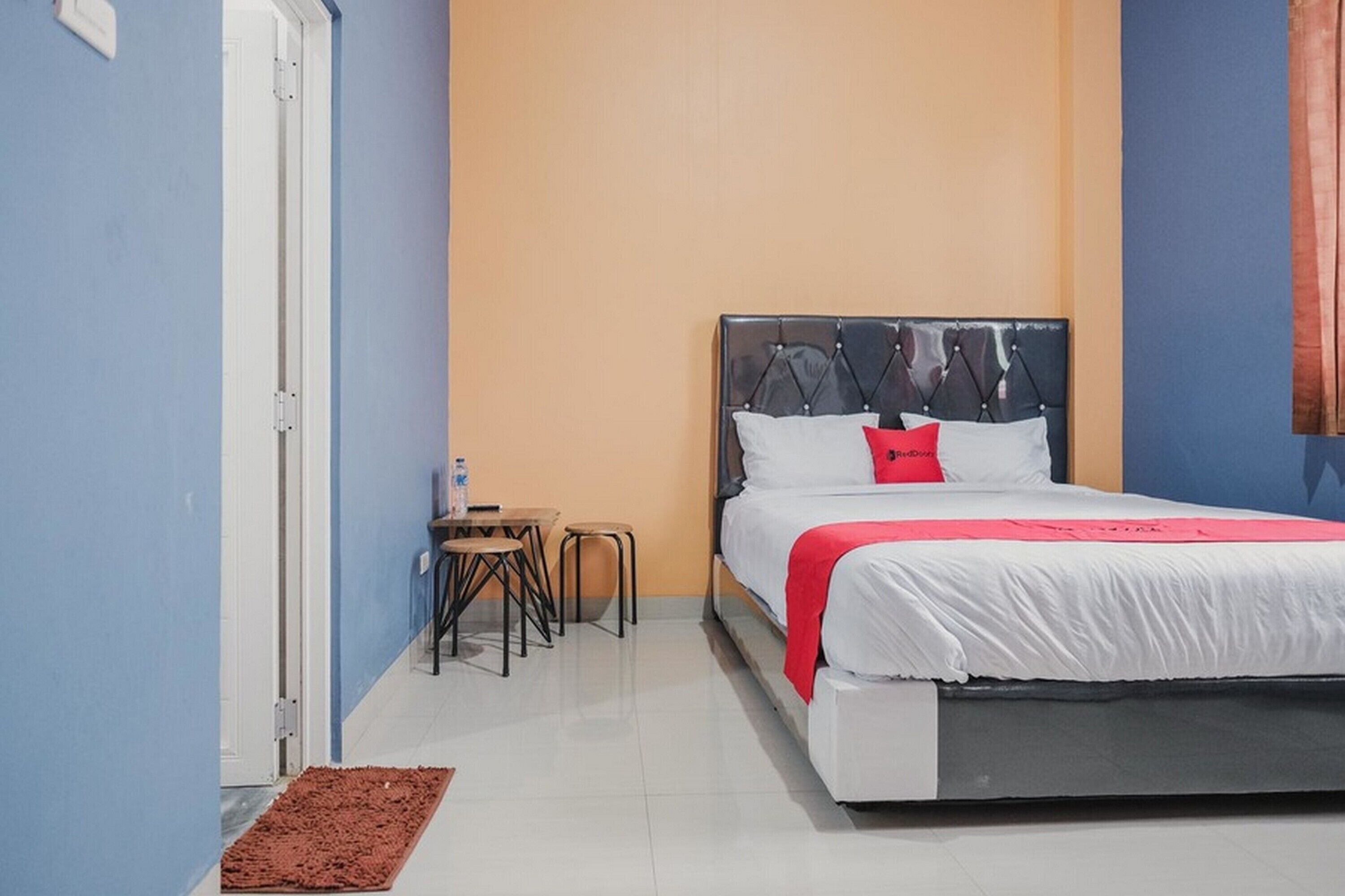 Talenta Hostal by RedDoorz