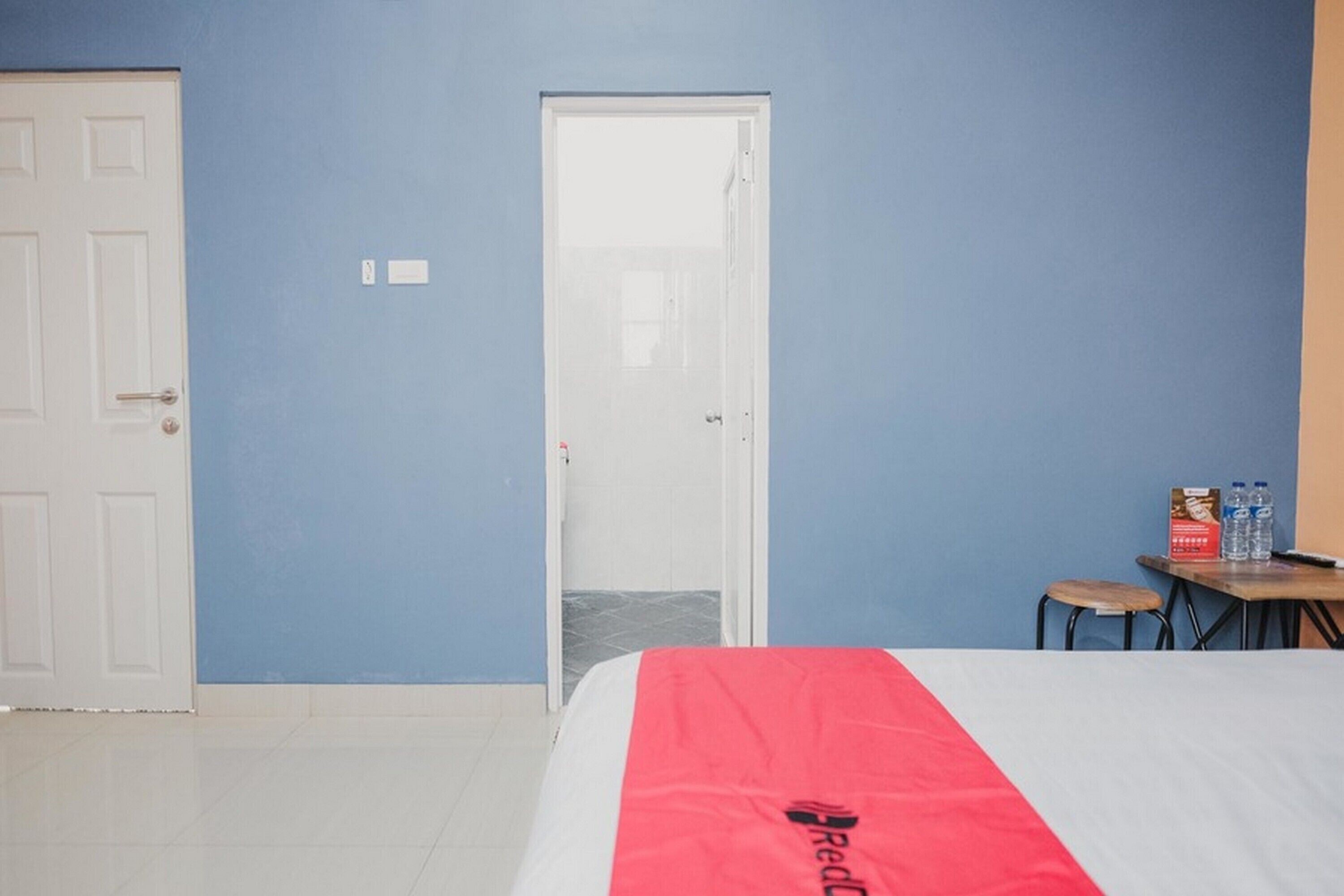 Talenta Hostal by RedDoorz