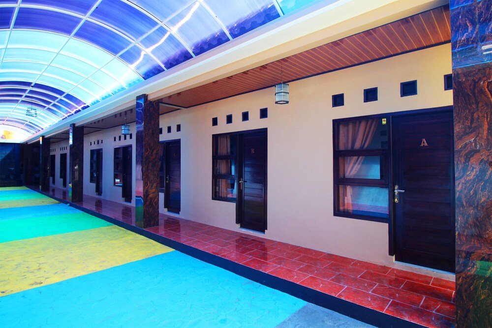 Wisma Fahza by OYO Rooms