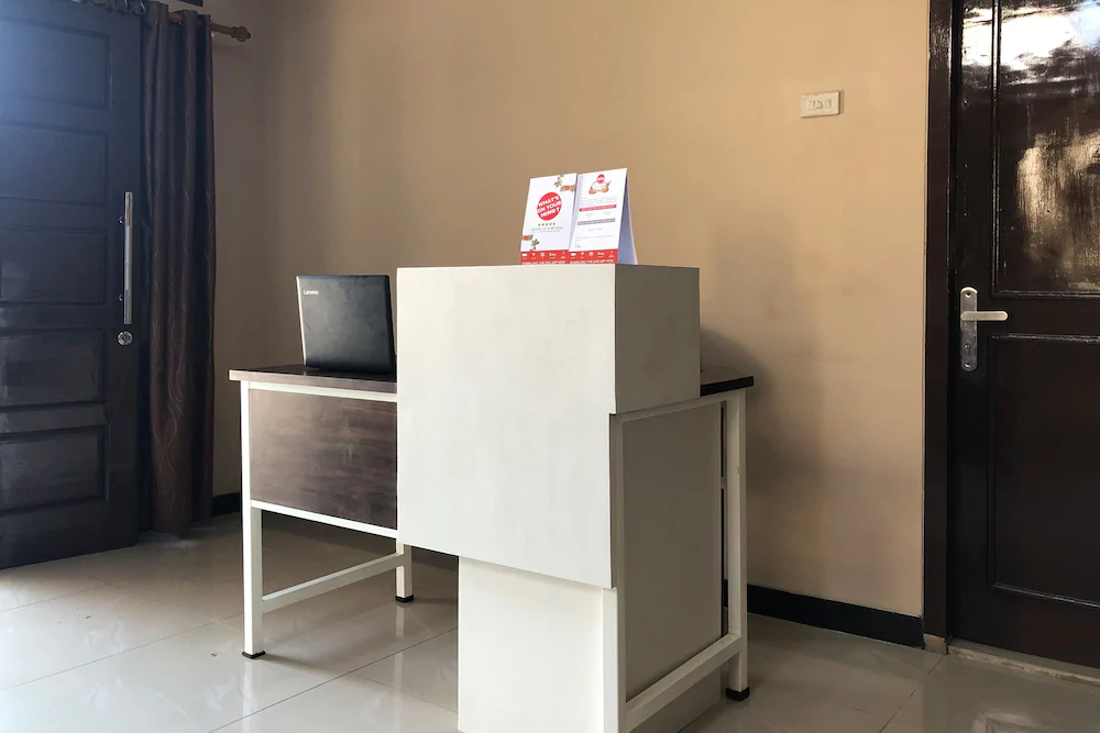 Wisma Ray Syariah by OYO Rooms
