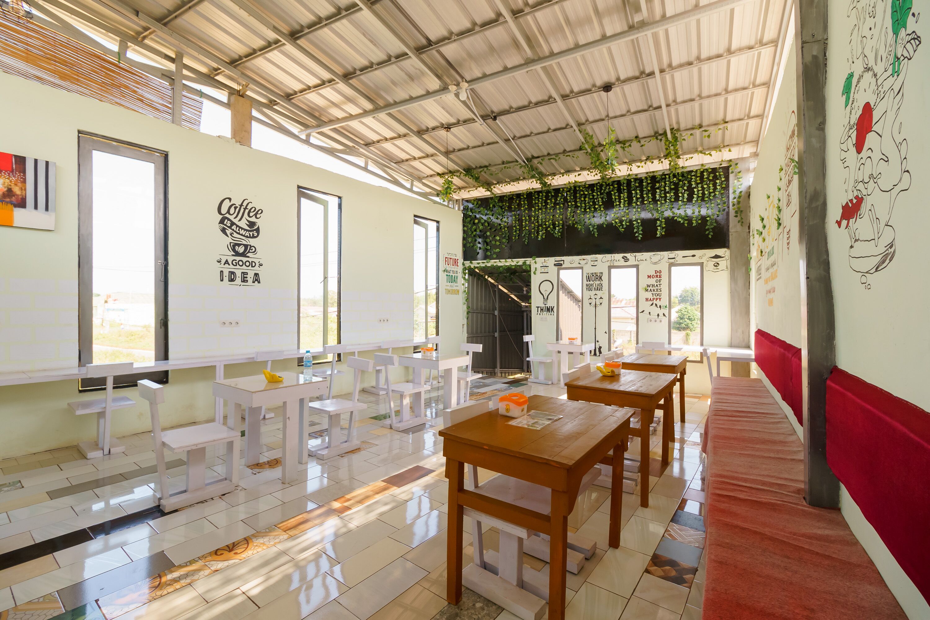 Joy House by RedDoorz