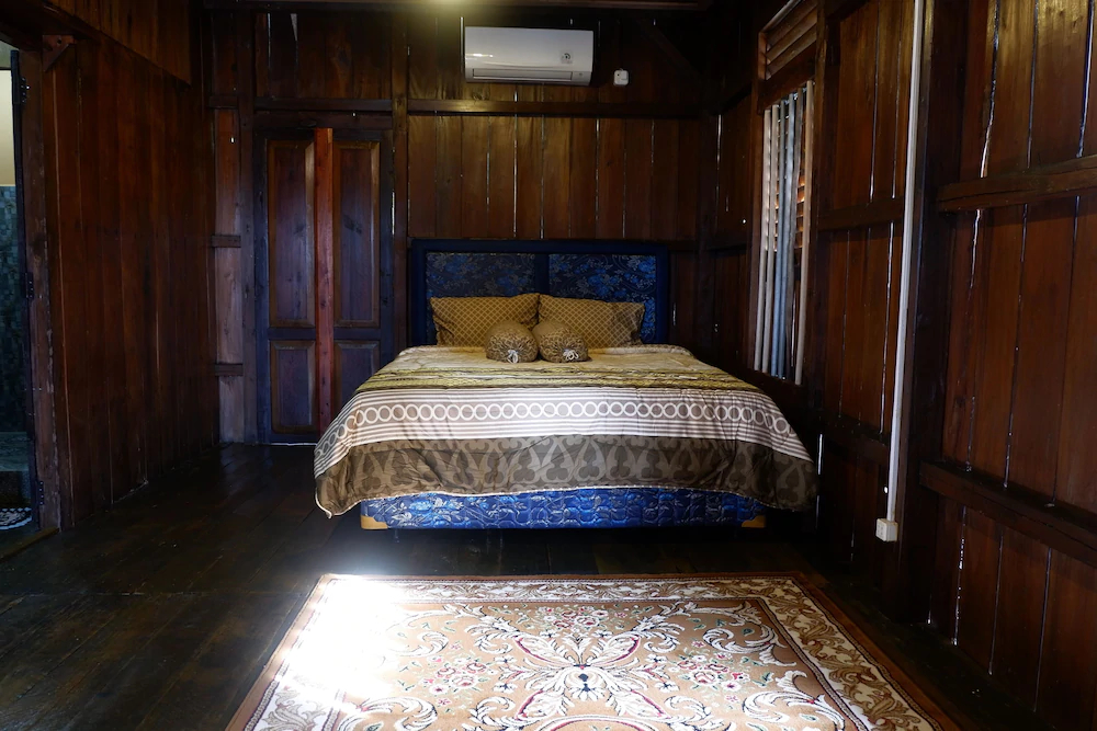 Rock And Wreck Resort