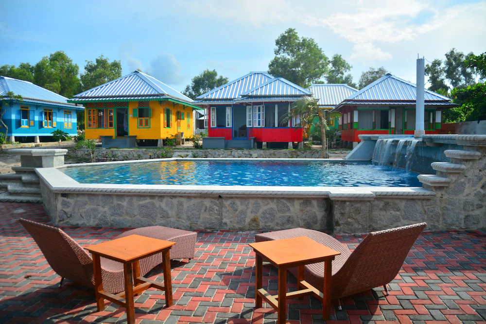 Rock And Wreck Resort