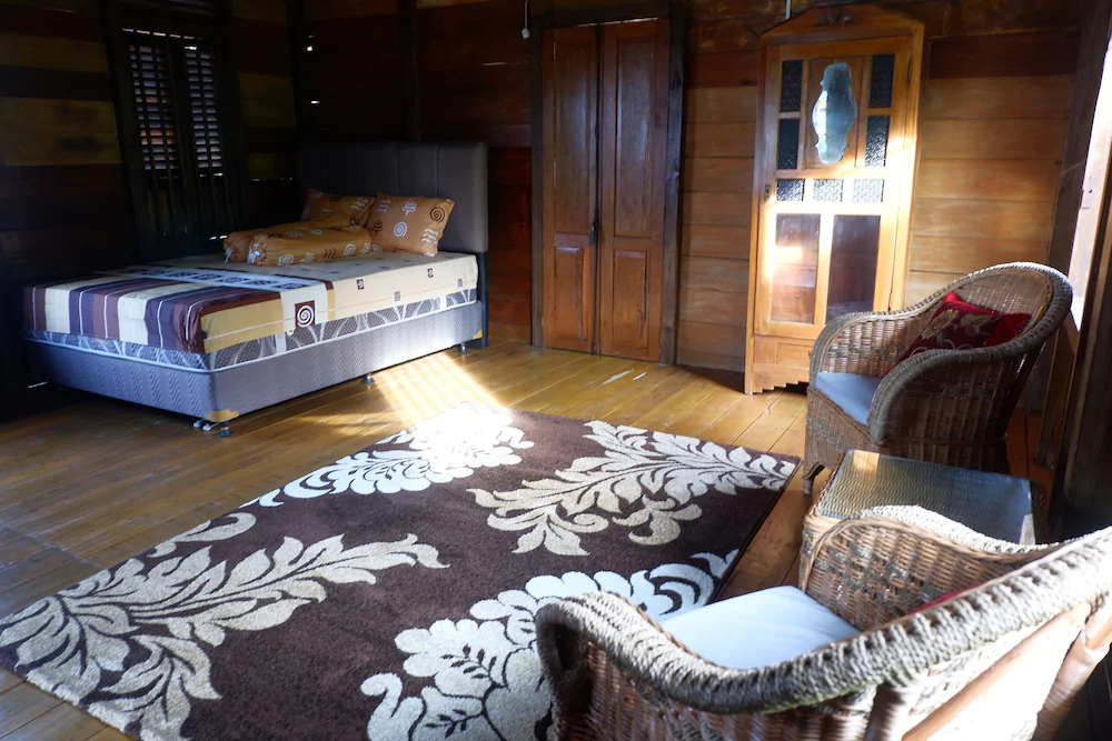 Rock And Wreck Resort