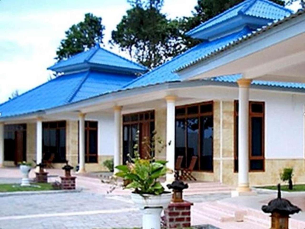 Tanjung Pesona Beach Resort