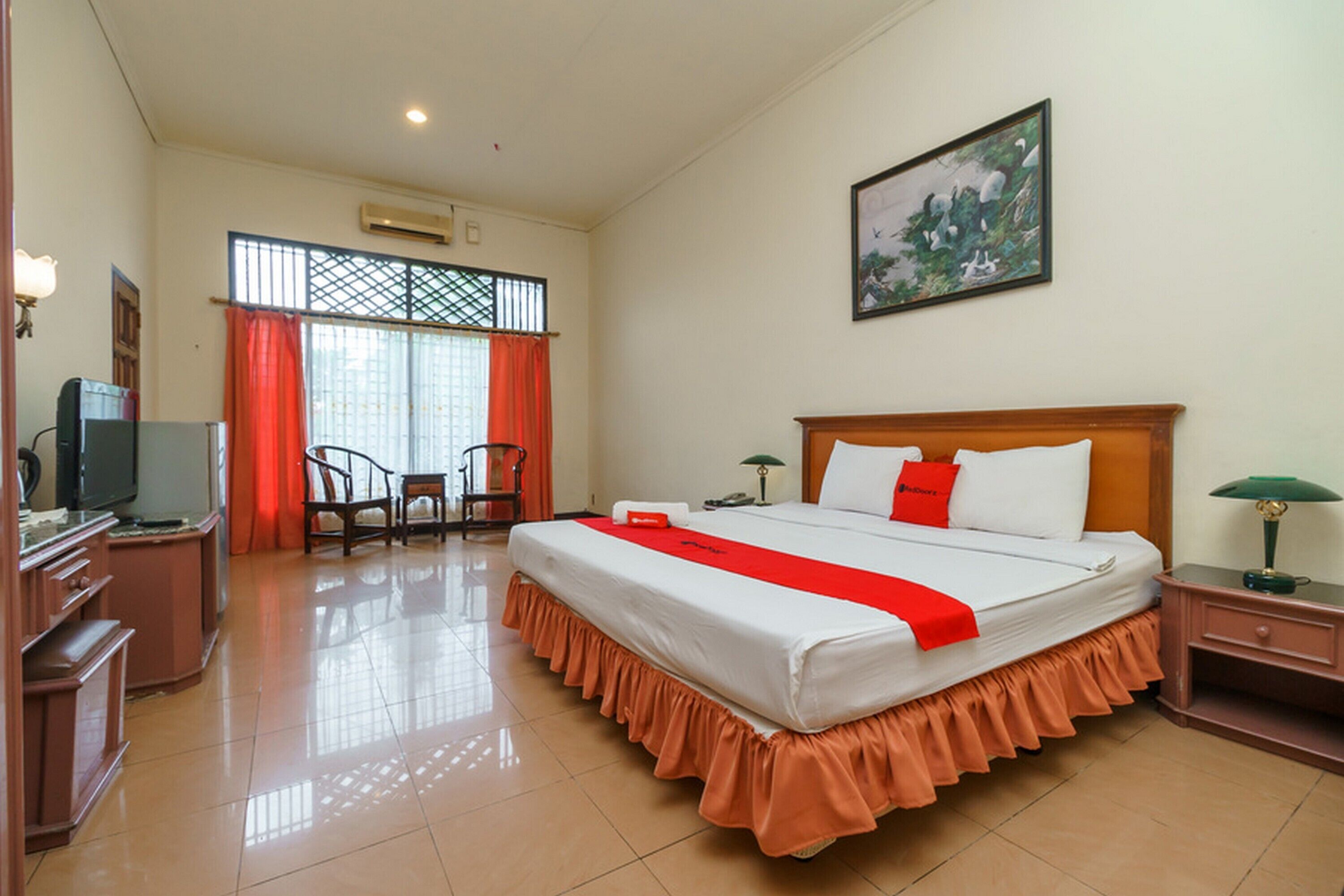 Wisma Jaya by RedDoorz