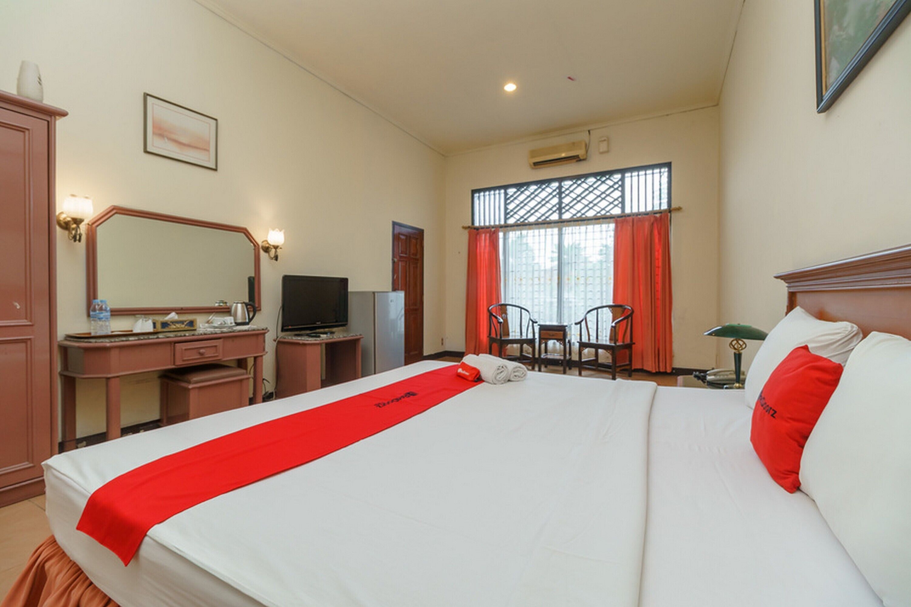 Wisma Jaya by RedDoorz