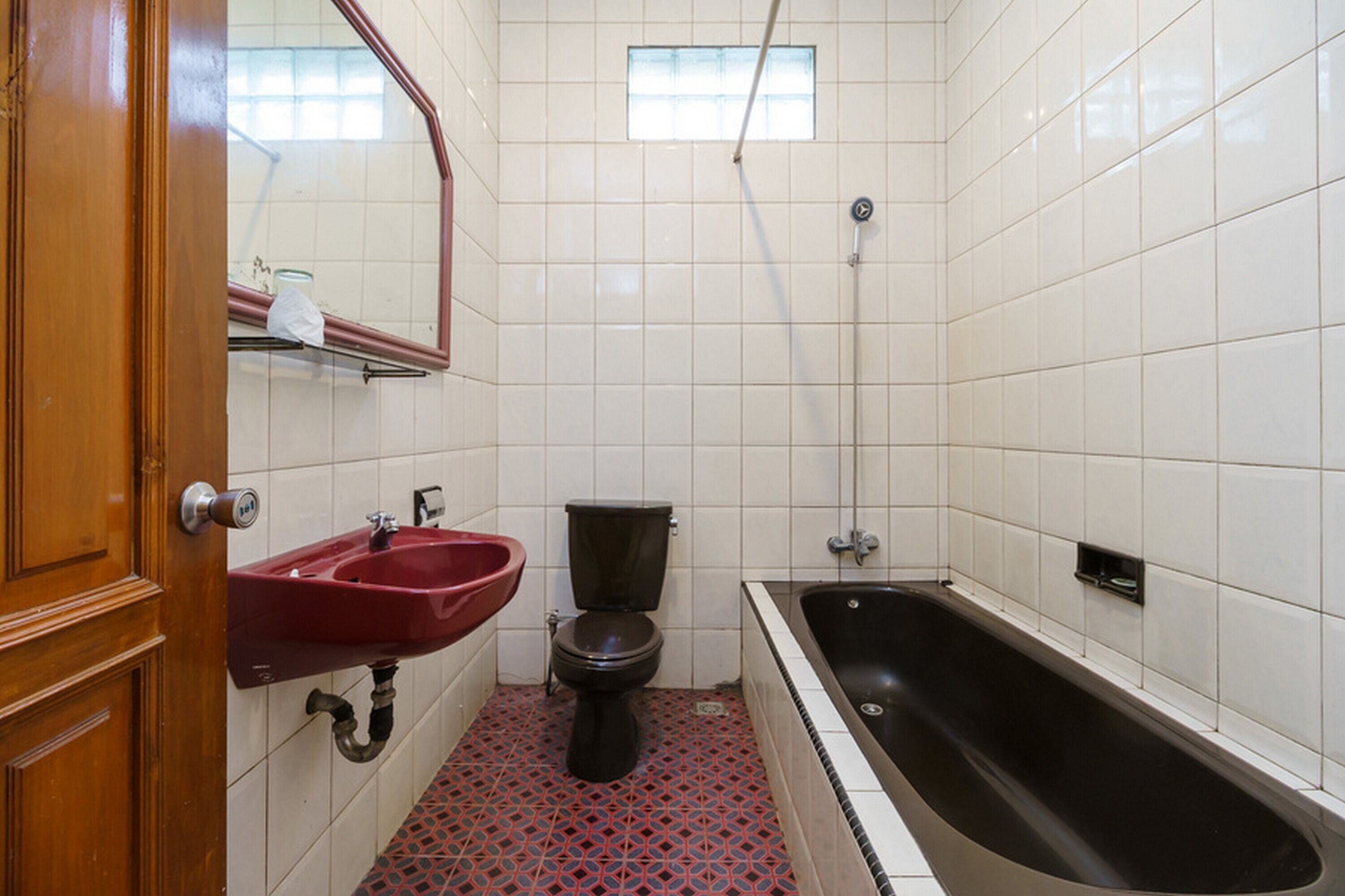 Wisma Jaya by RedDoorz