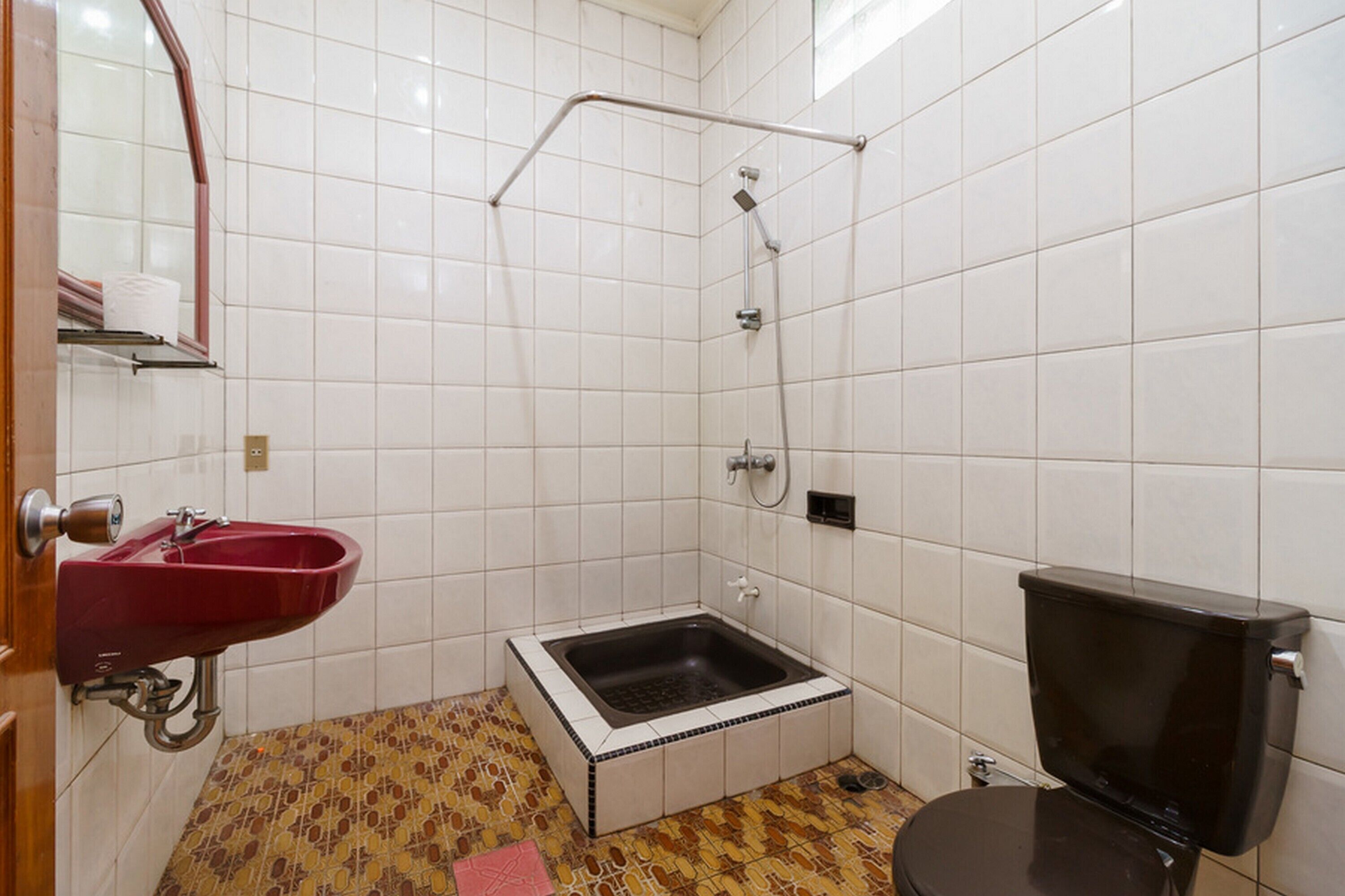 Wisma Jaya by RedDoorz