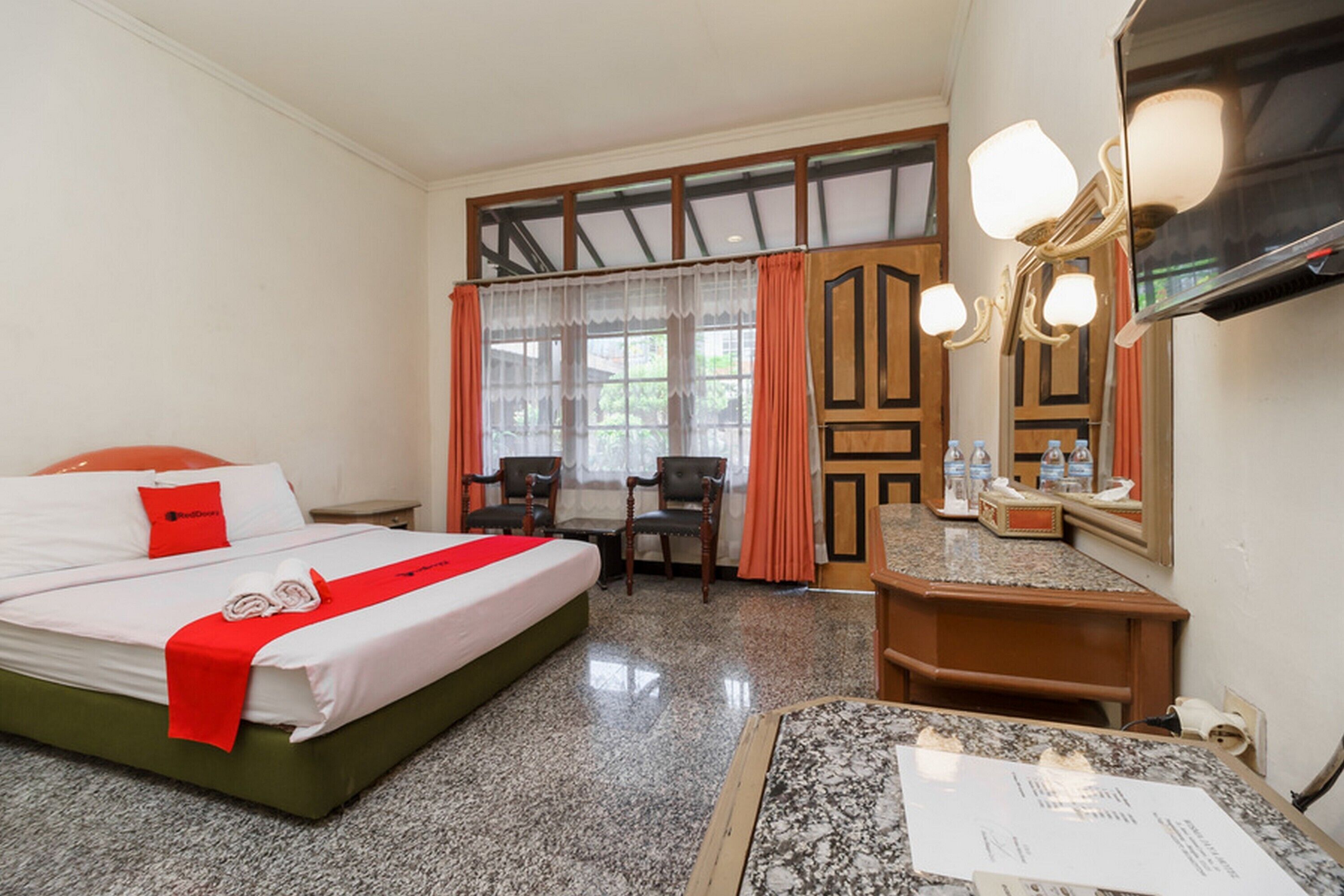 Wisma Jaya by RedDoorz