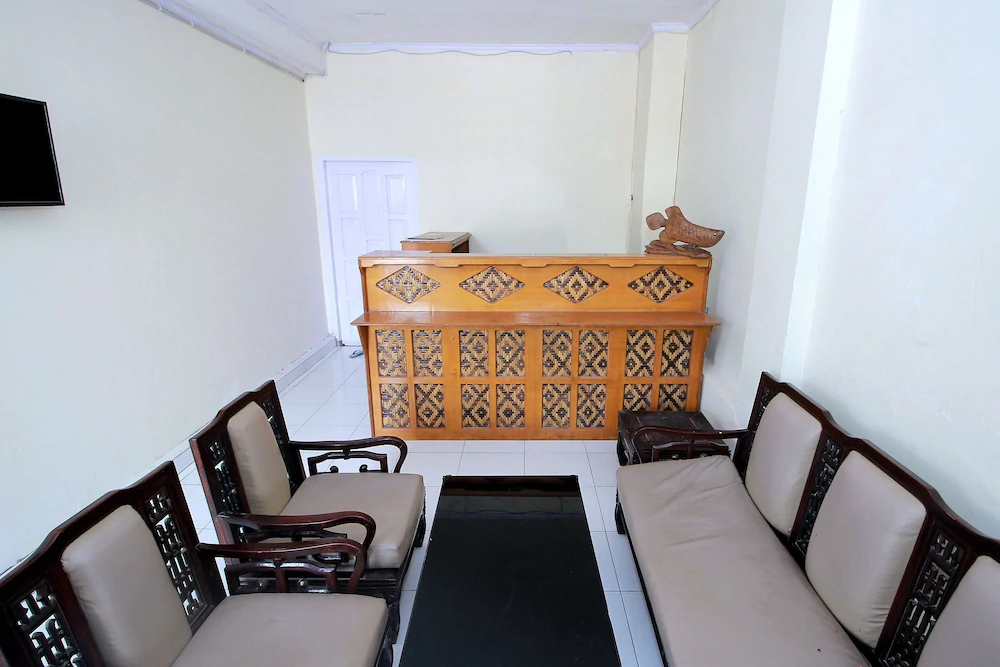 Anie 71 Residence by OYO Rooms