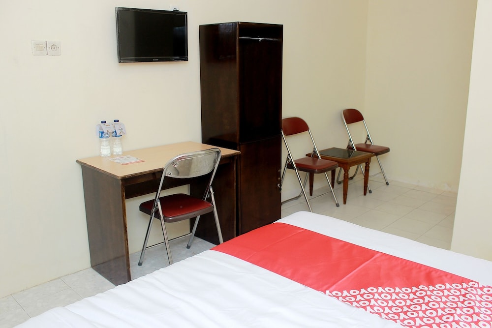 Anie 71 Residence by OYO Rooms