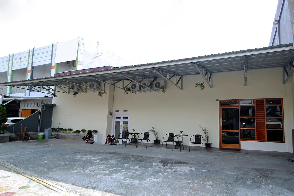 Anie 71 Residence by OYO Rooms