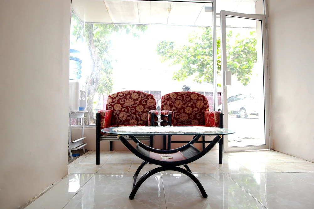 Anissa Guest House by OYO Rooms