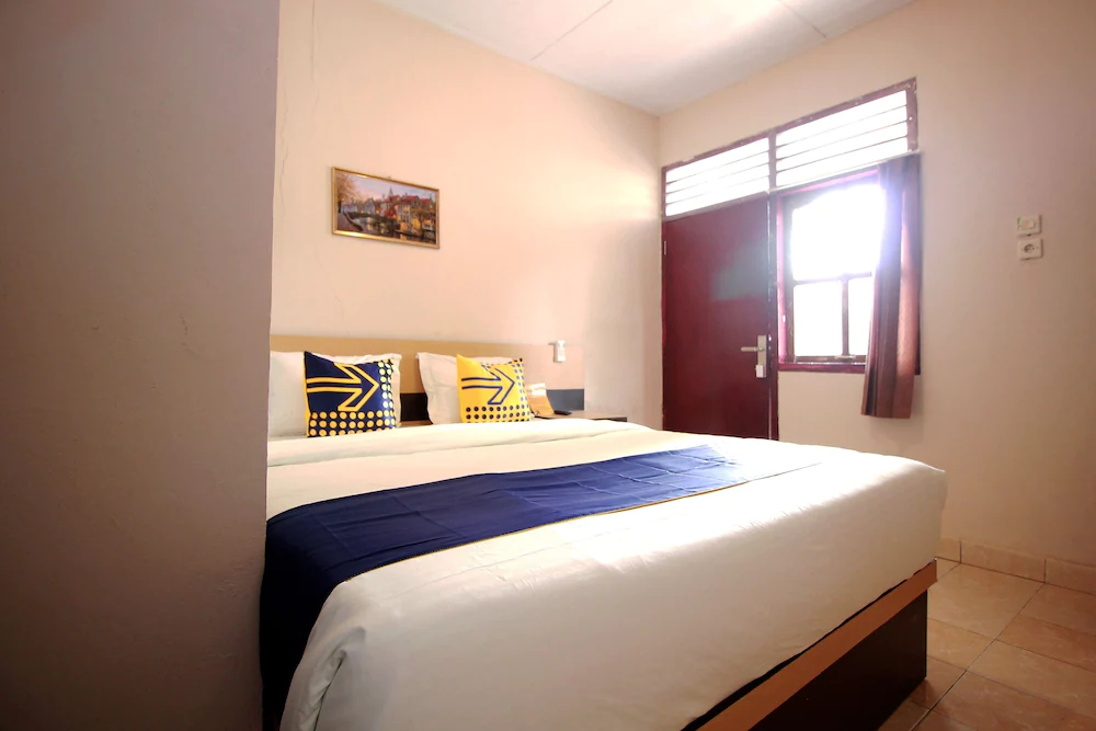 Anissa Guest House by OYO Rooms