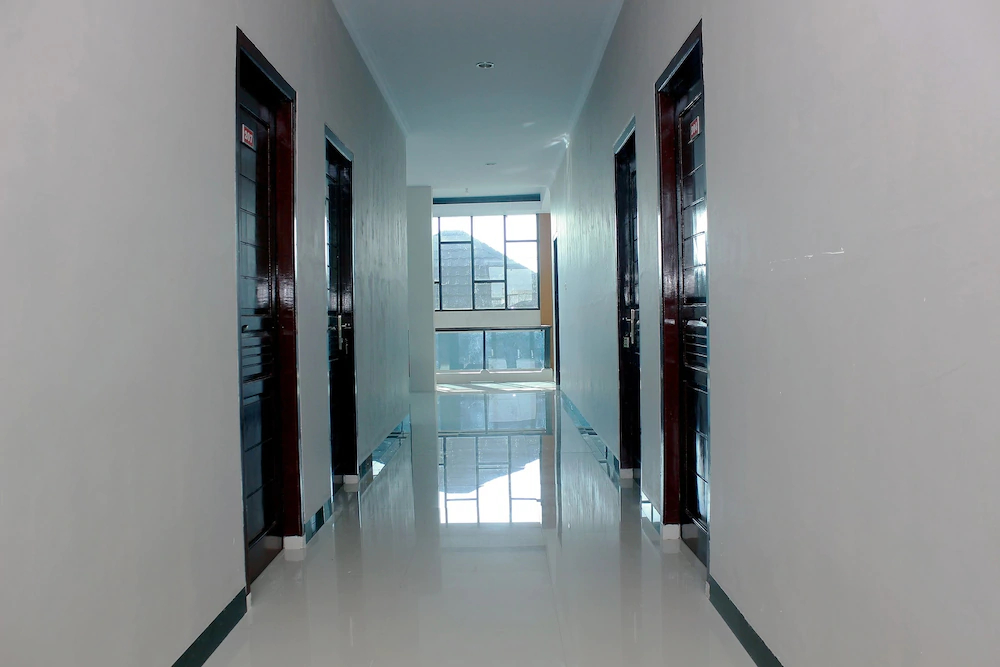 Grand Mentari Guest House by OYO Rooms