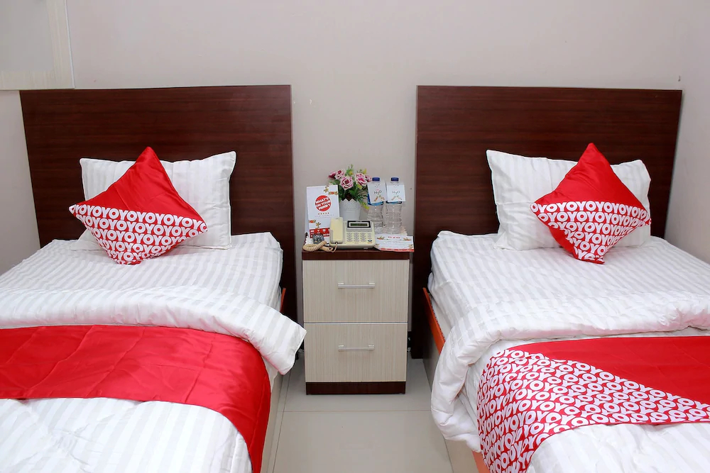 Grand Mentari Guest House by OYO Rooms