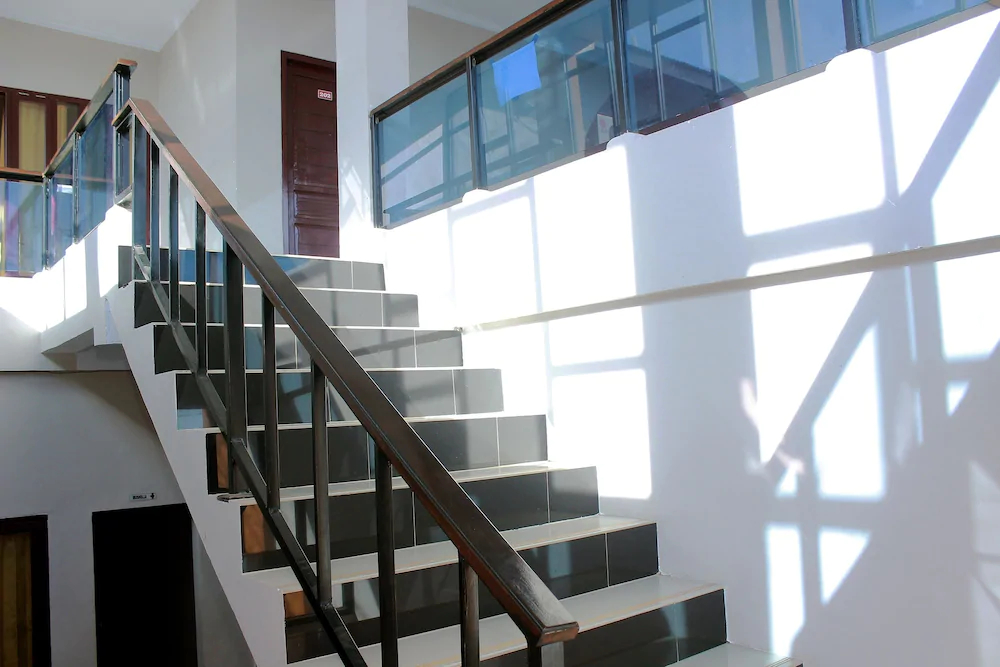 Grand Mentari Guest House by OYO Rooms