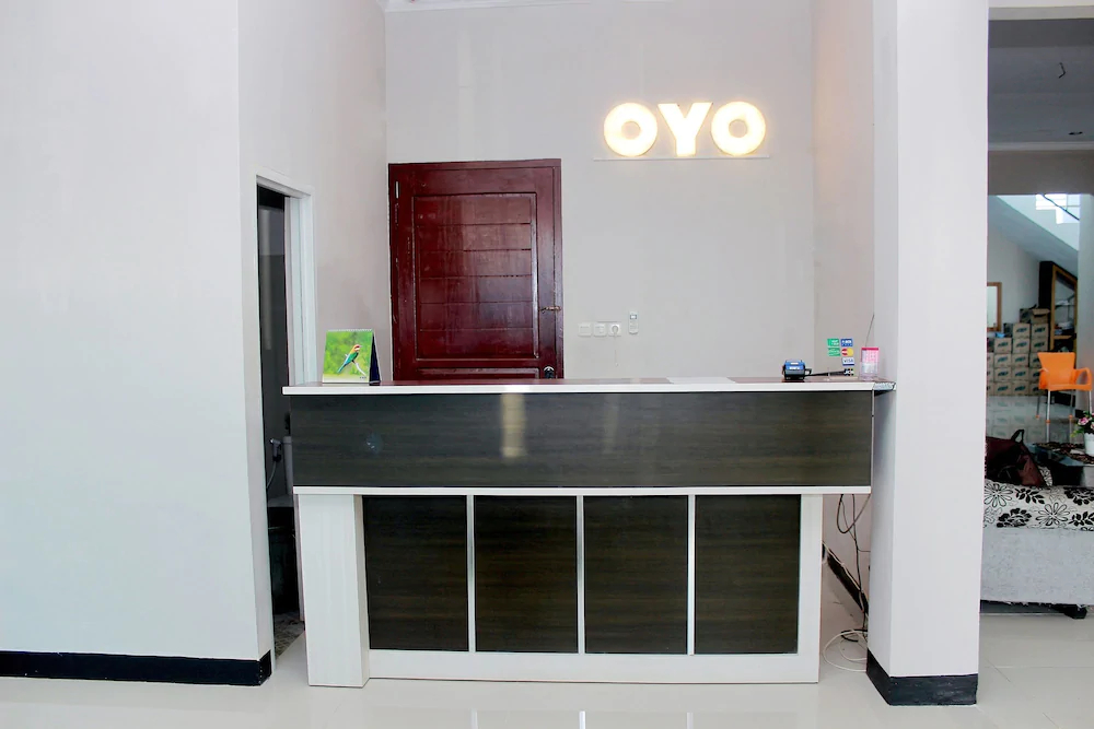 Grand Mentari Guest House by OYO Rooms