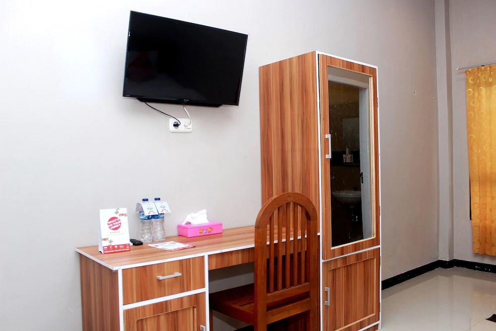 Grand Mentari Guest House by OYO Rooms