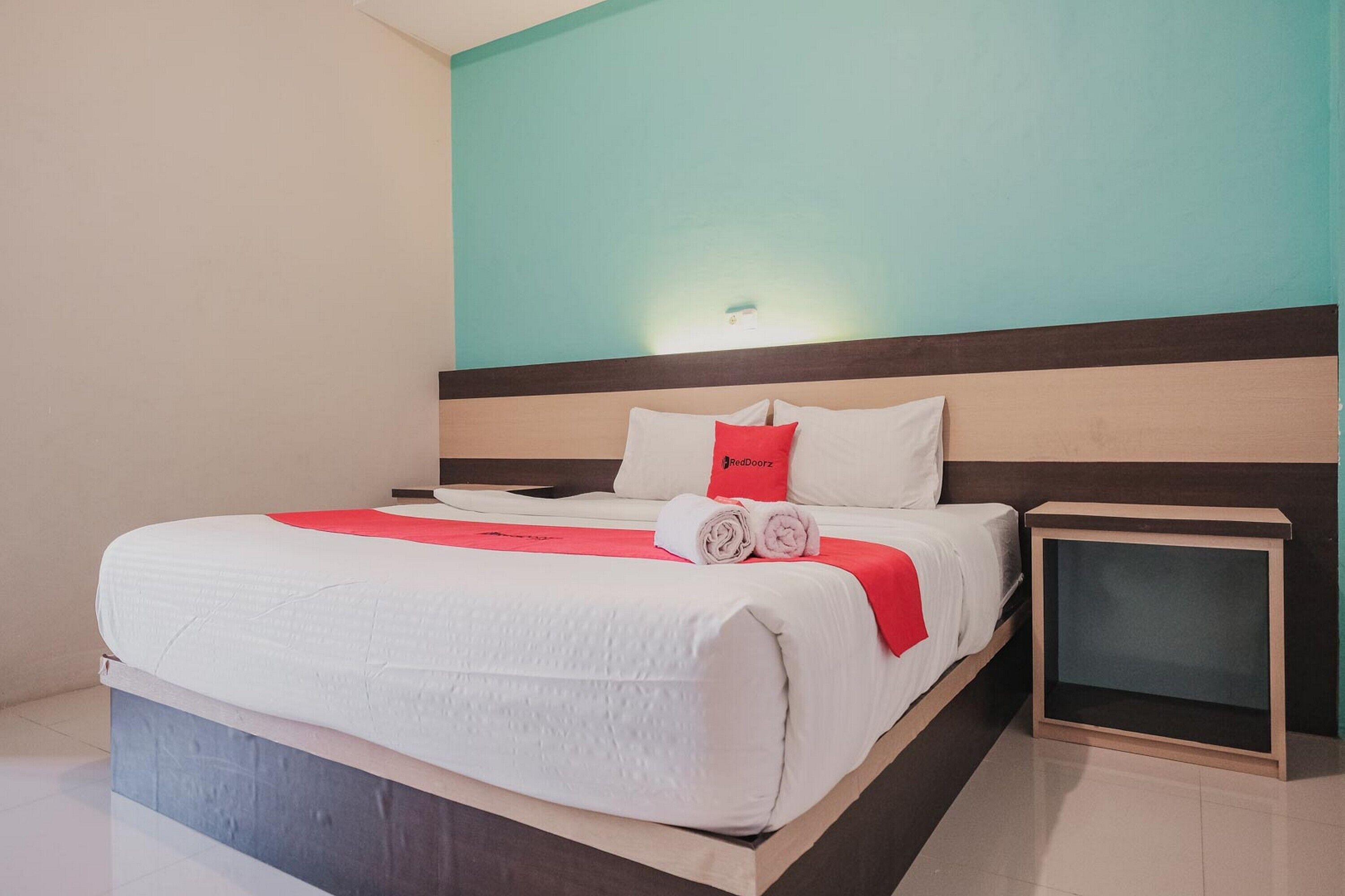 Grand Mentari Guest House by RedDoorz