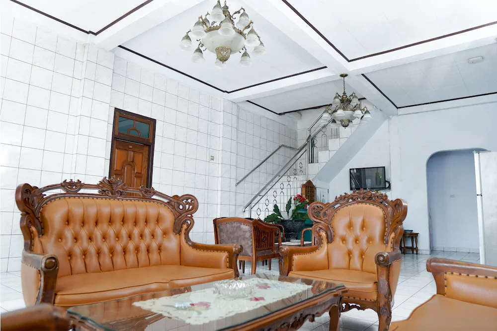 Hotel Niaga By OYO Rooms