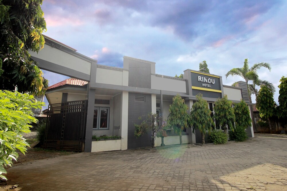 Hotel Rindu by OYO Rooms