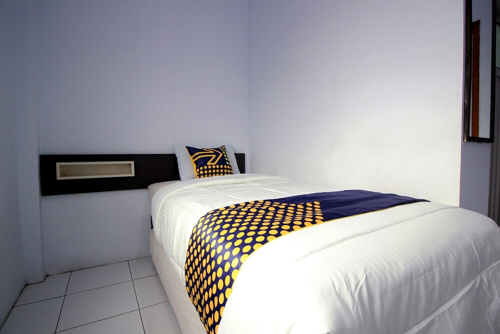 Hotel Rindu by OYO Rooms