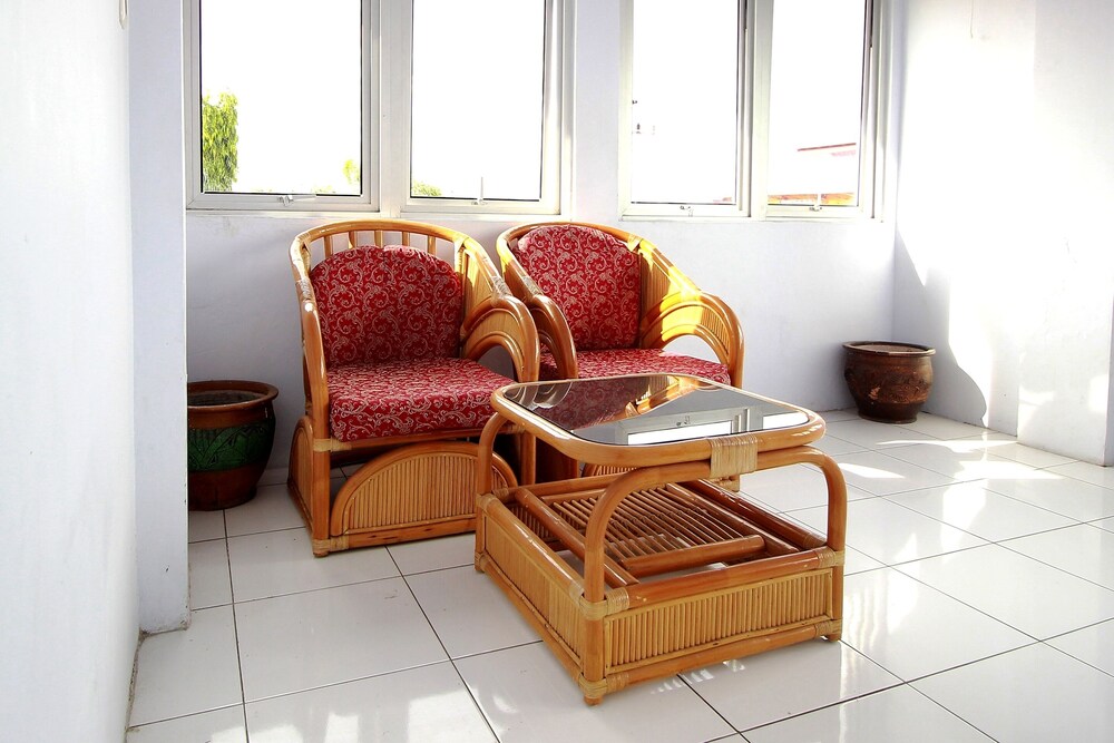 Hotel Rindu by OYO Rooms