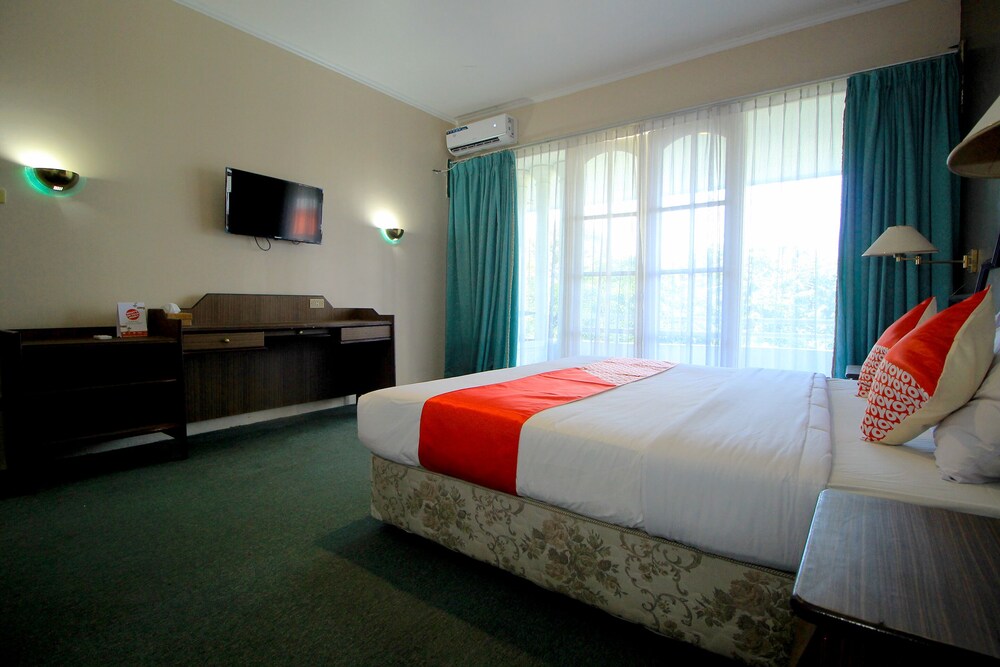 Hotel Rio by OYO Rooms