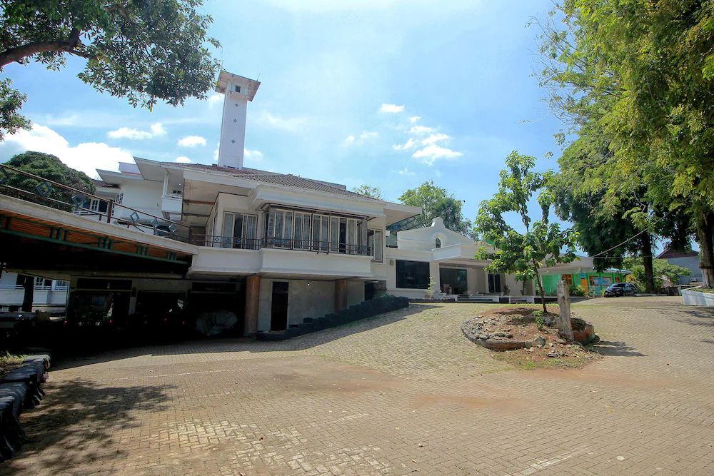 Hotel Rio by OYO Rooms