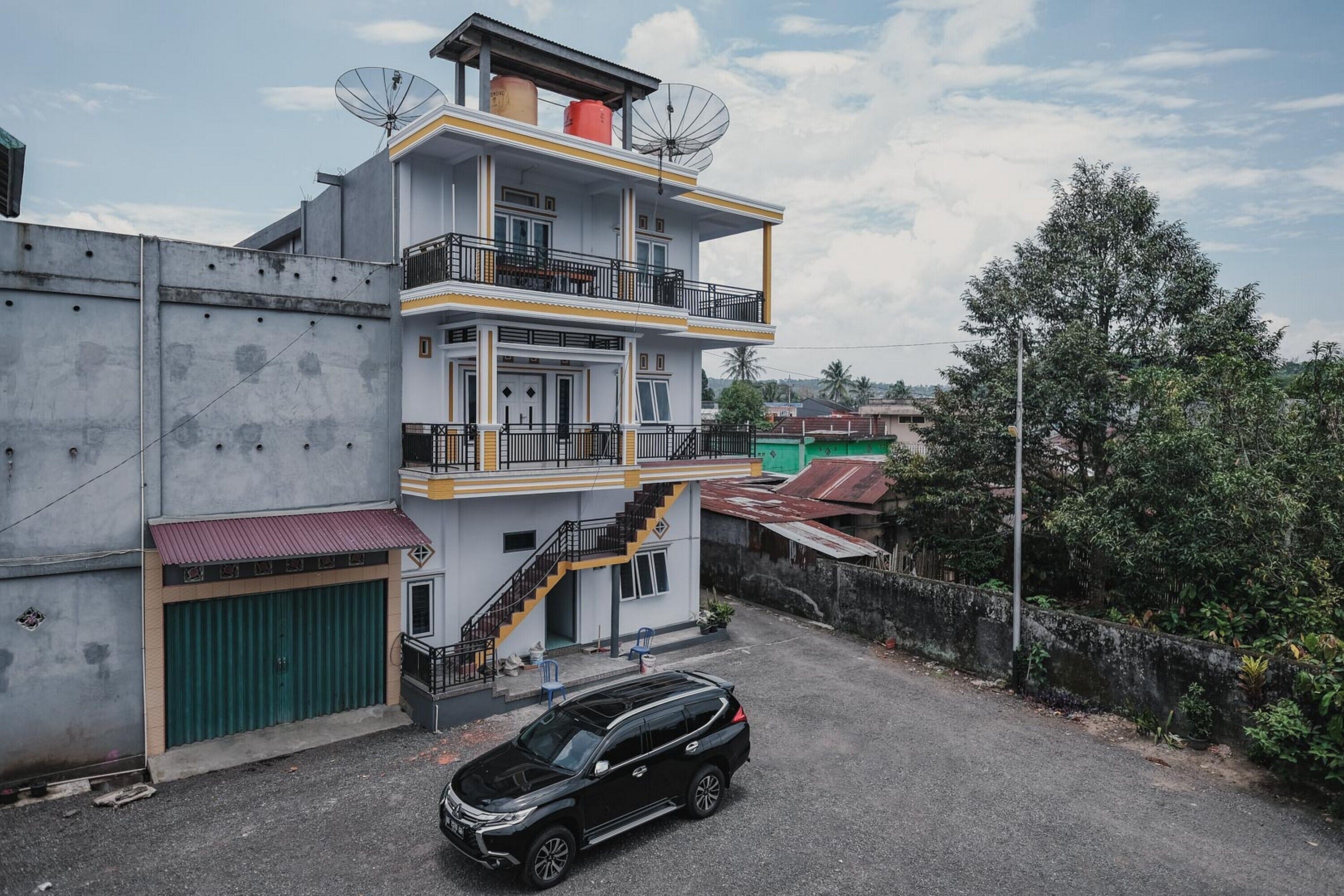 Hotel Umro by RedDoorz